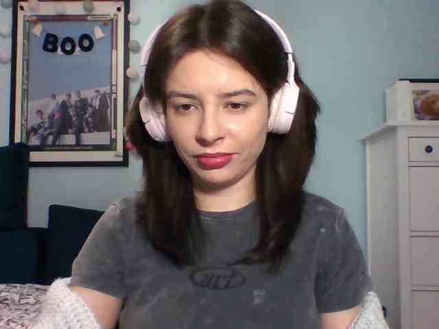 LariceHot webcam