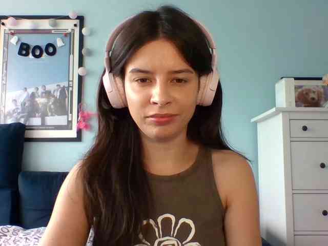 LariceHot webcam