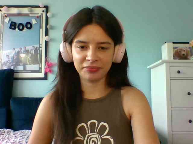 LariceHot webcam