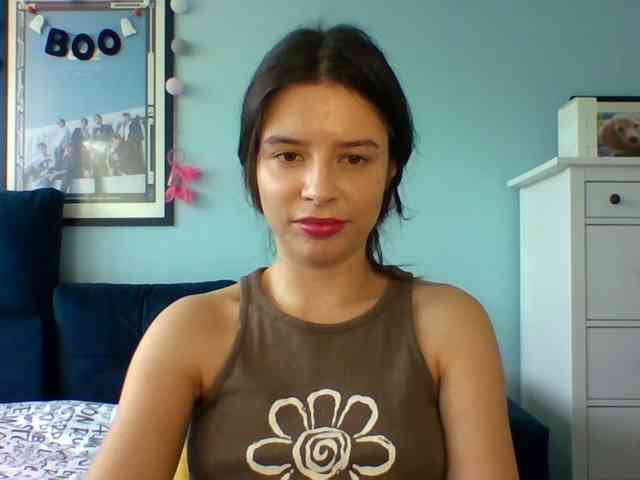 LariceHot webcam