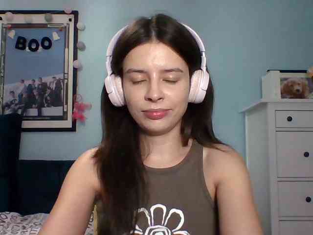 LariceHot webcam