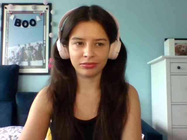 LariceHot webcam