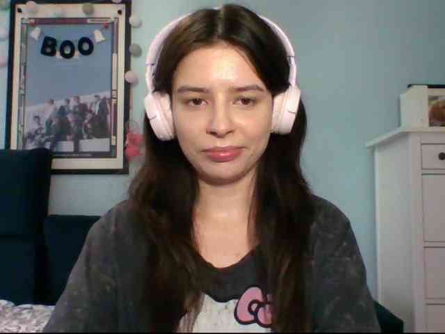 LariceHot webcam
