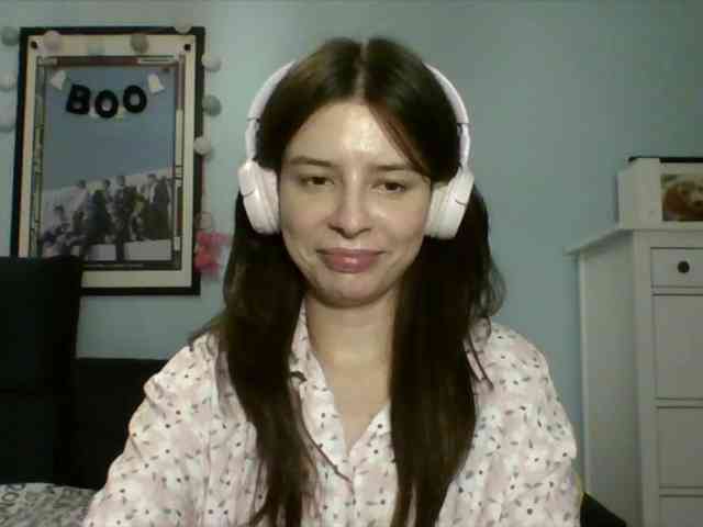 LariceHot webcam
