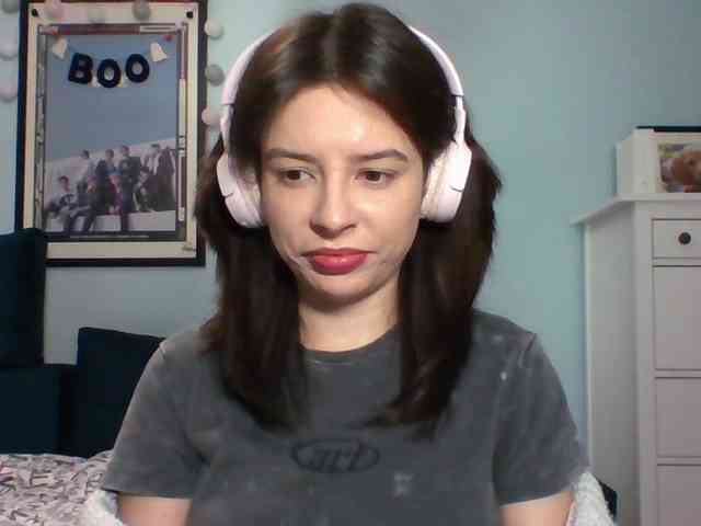LariceHot webcam
