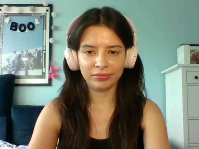LariceHot webcam