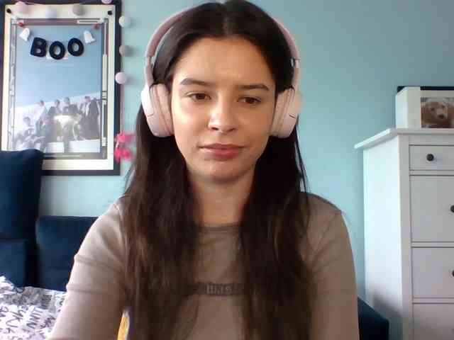LariceHot webcam