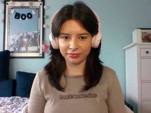LariceHot webcam