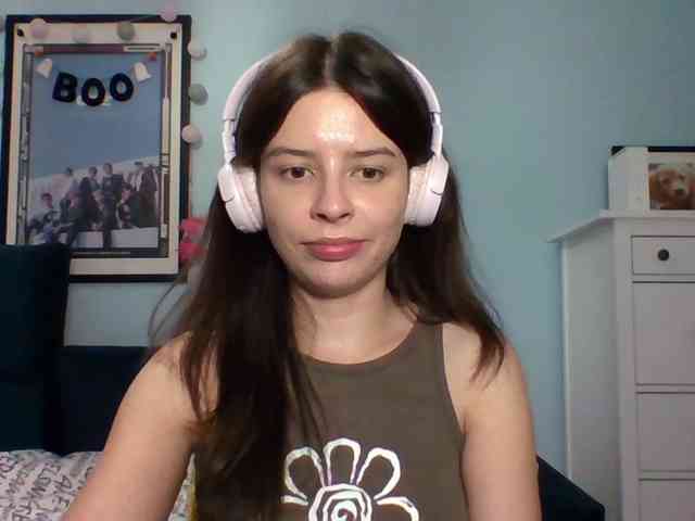 LariceHot webcam