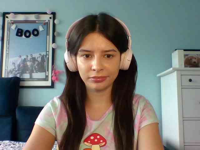 LariceHot webcam