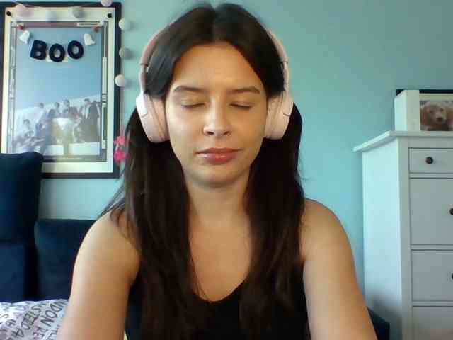 LariceHot webcam