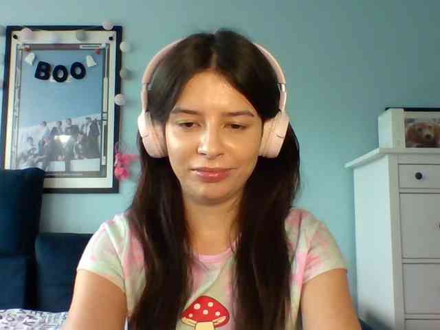 LariceHot webcam
