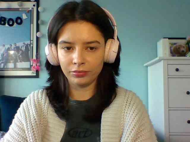 LariceHot webcam