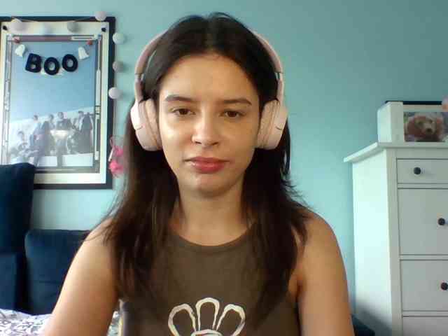 LariceHot webcam