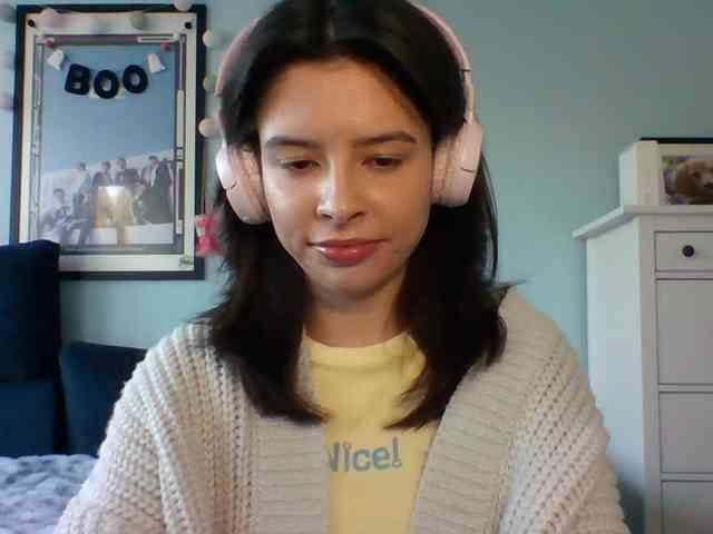 LariceHot webcam