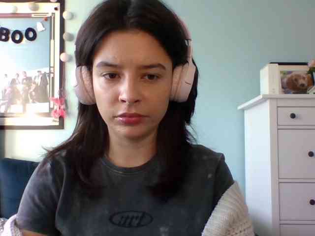 LariceHot webcam