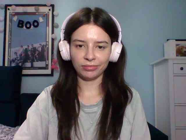 LariceHot webcam