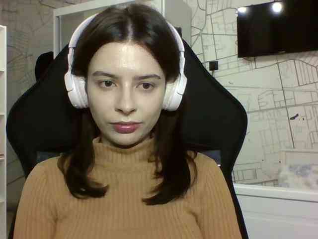 LariceHot webcam