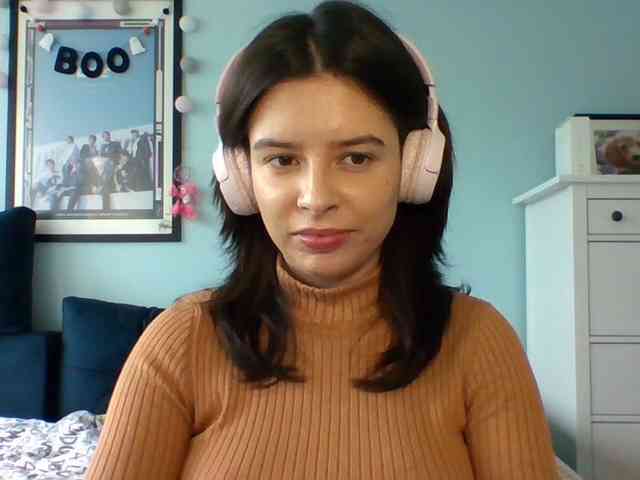 LariceHot webcam