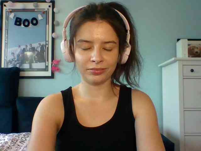 LariceHot webcam