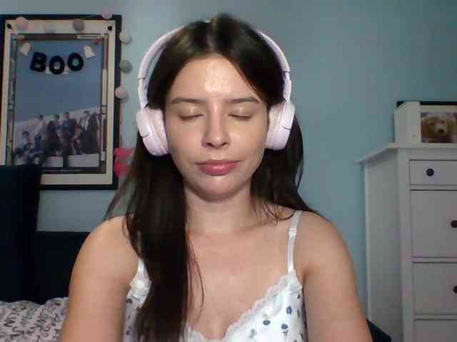 LariceHot webcam