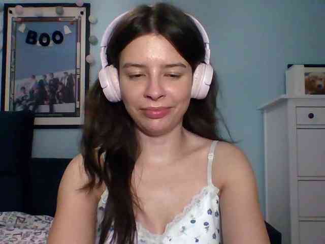 LariceHot webcam