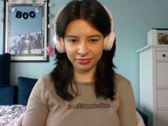 LariceHot webcam