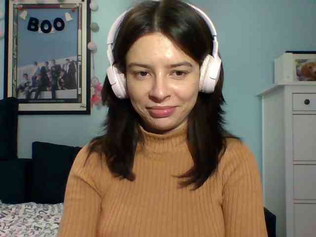 LariceHot webcam