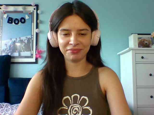 LariceHot webcam