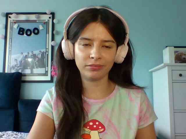 LariceHot webcam