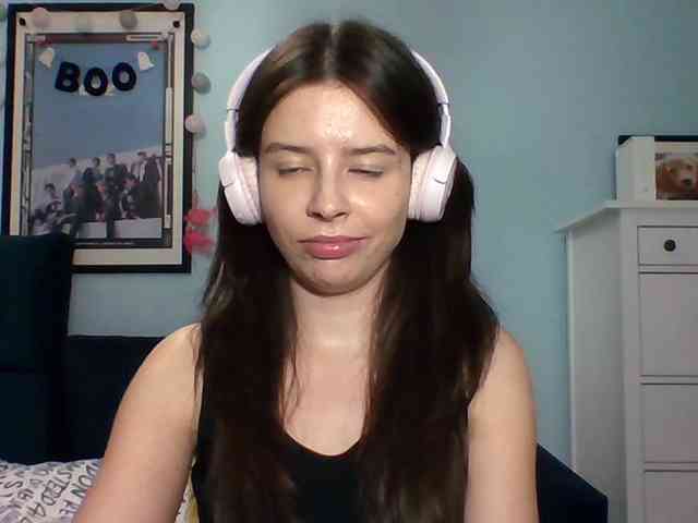LariceHot webcam