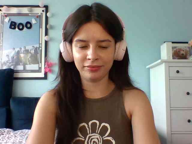 LariceHot webcam