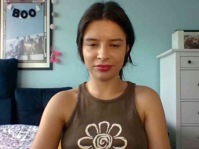 LariceHot webcam