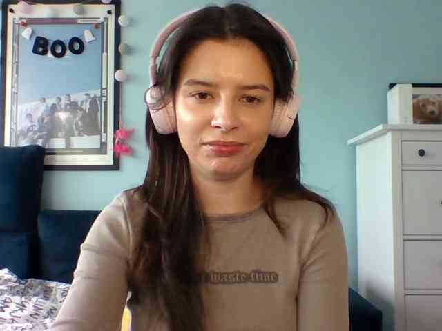 LariceHot webcam
