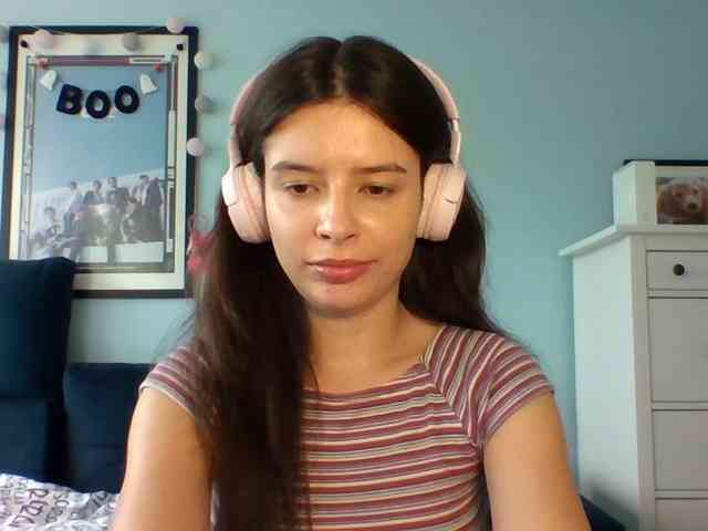LariceHot webcam