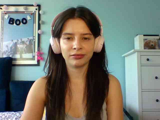 LariceHot webcam