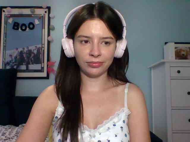LariceHot webcam