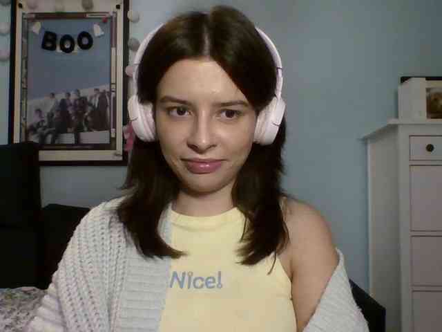 LariceHot webcam