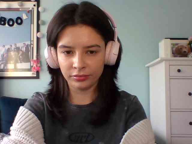 LariceHot webcam