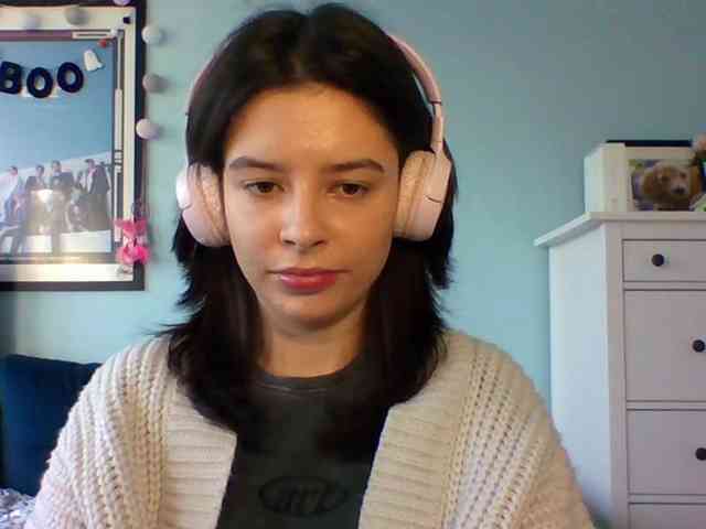 LariceHot webcam