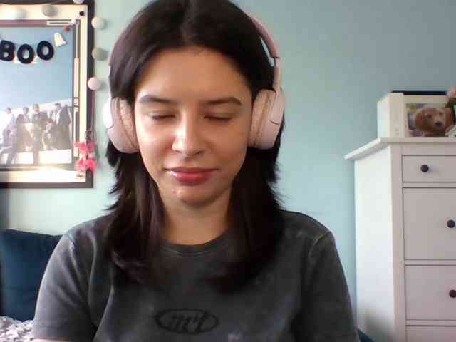 LariceHot webcam
