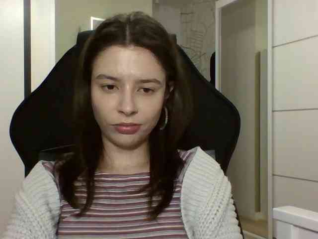 LariceHot webcam