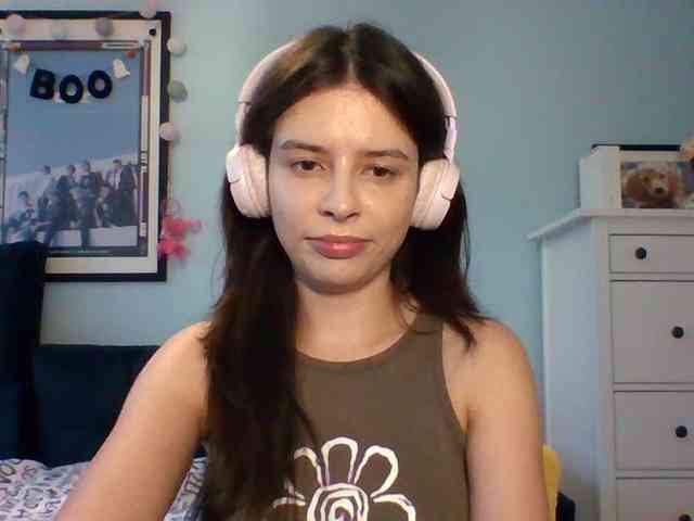 LariceHot webcam