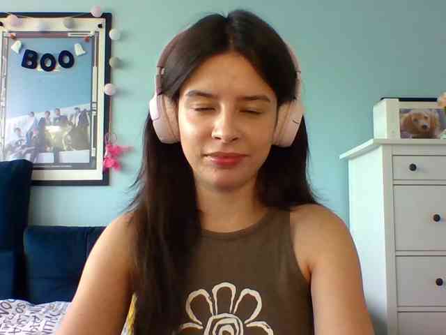 LariceHot webcam