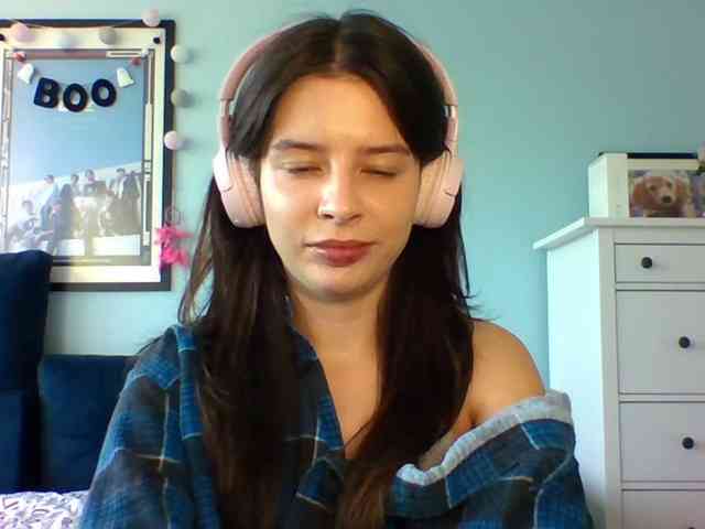 LariceHot webcam