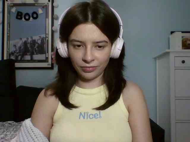 LariceHot webcam
