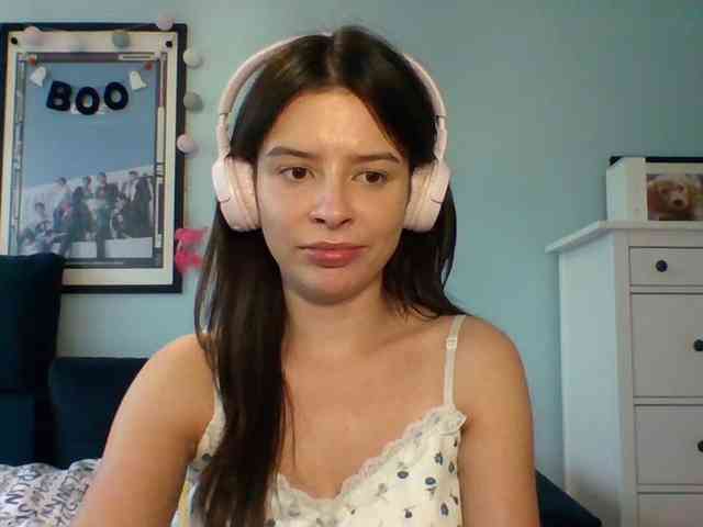 LariceHot webcam