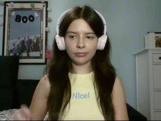 LariceHot webcam