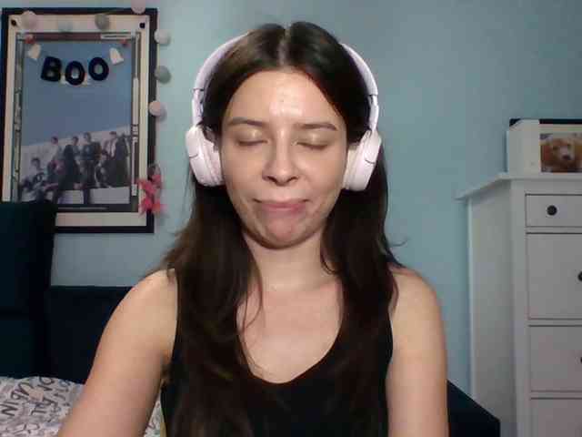 LariceHot webcam