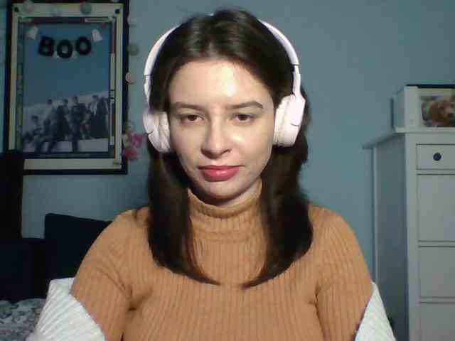LariceHot webcam